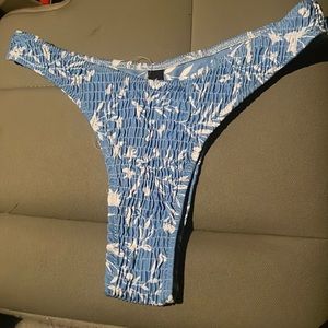 Women's Triangle Bikini Smocked Textured Scoop Frilled Print Ruched Elastic.